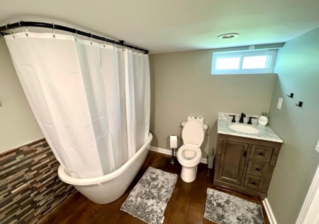 Photo of Bathroom in Elgin