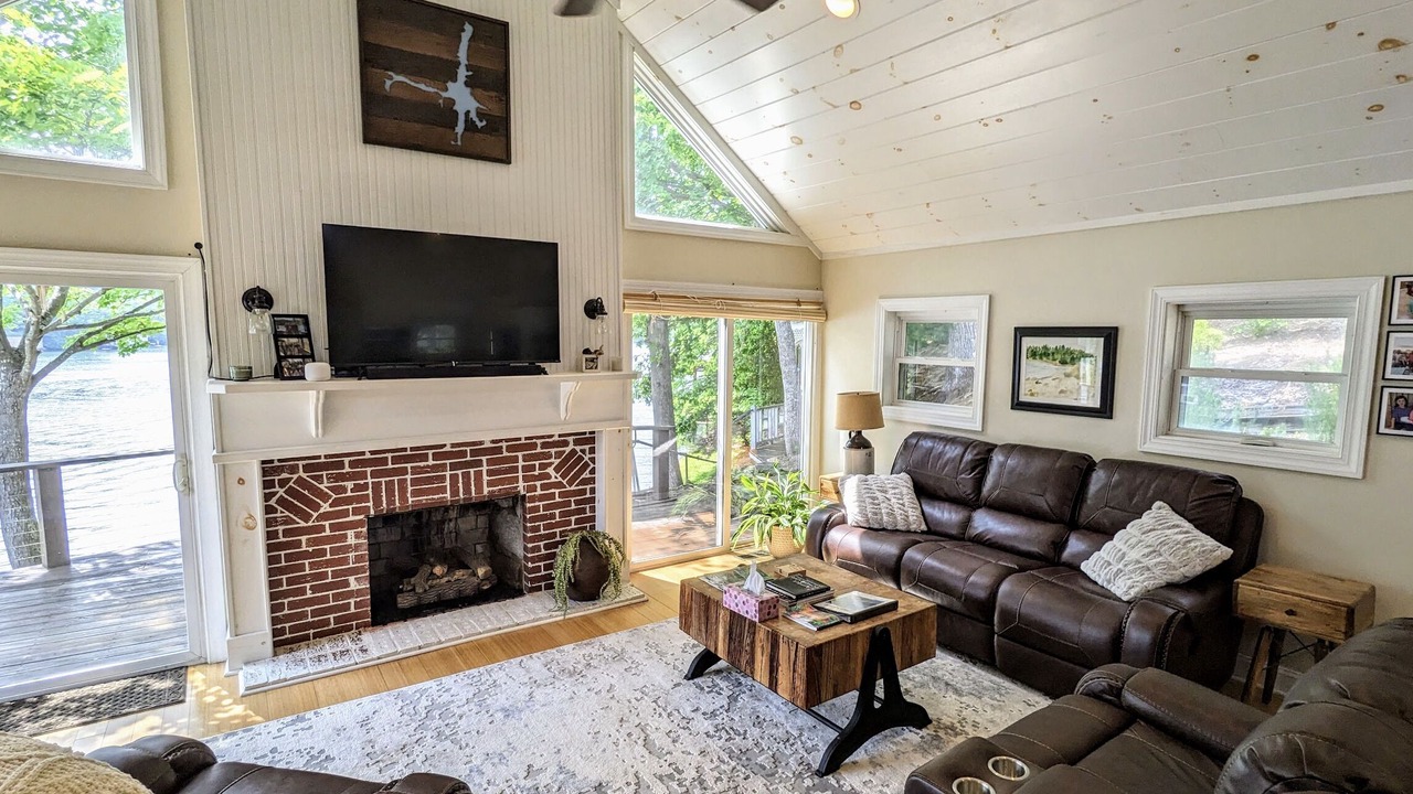 Photo of Livingroom in Sunset Cove