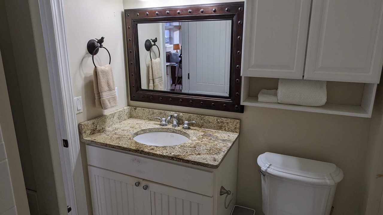 Photo of Bathroom in Sunset Cove