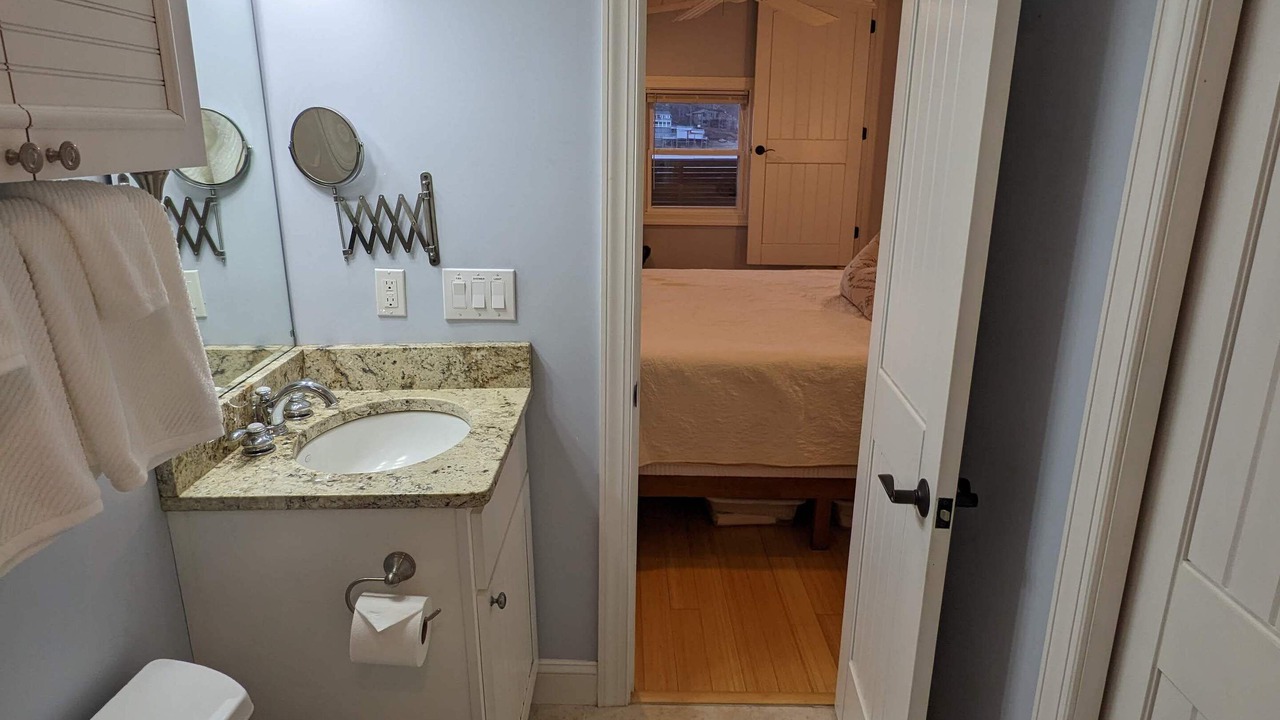 Photo of Bathroom in Sunset Cove