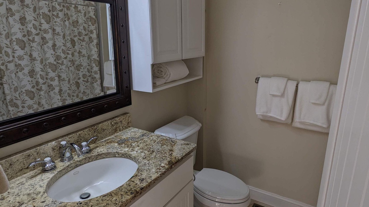 Photo of Bathroom in Sunset Cove