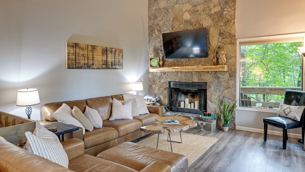 Photo of Livingroom in Sapphire