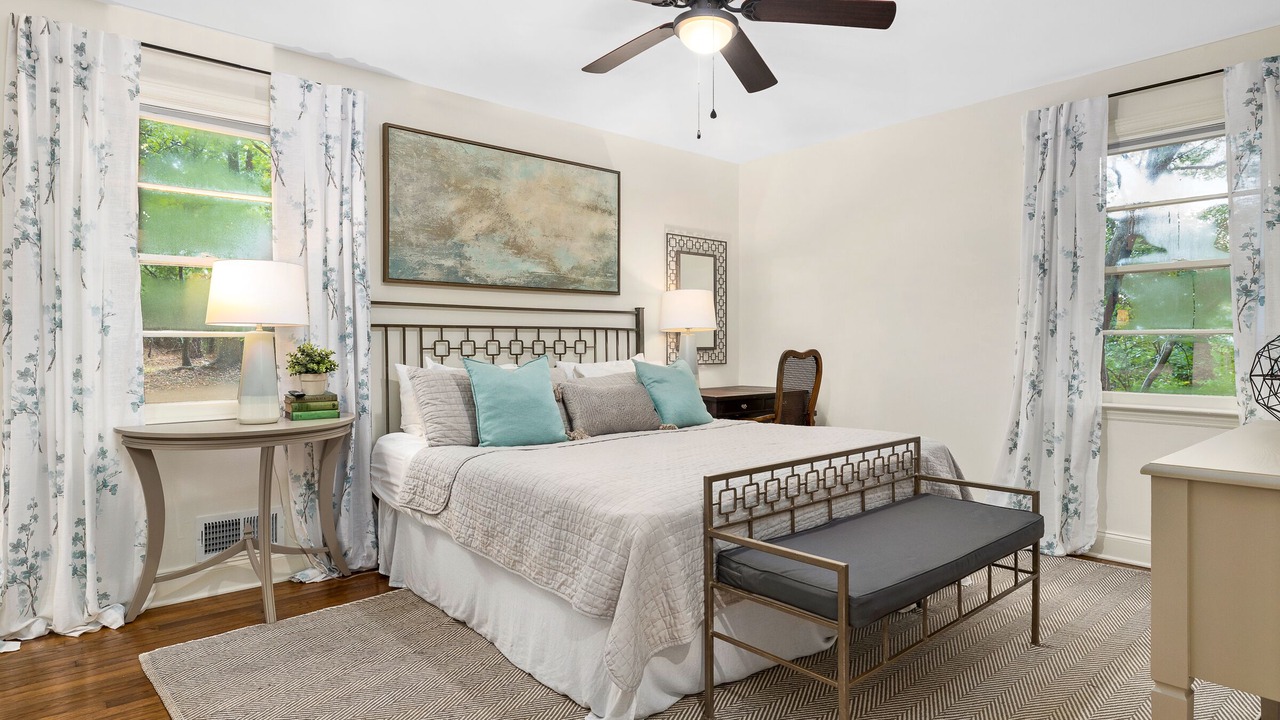 Photo of Bedroom in Northlake
