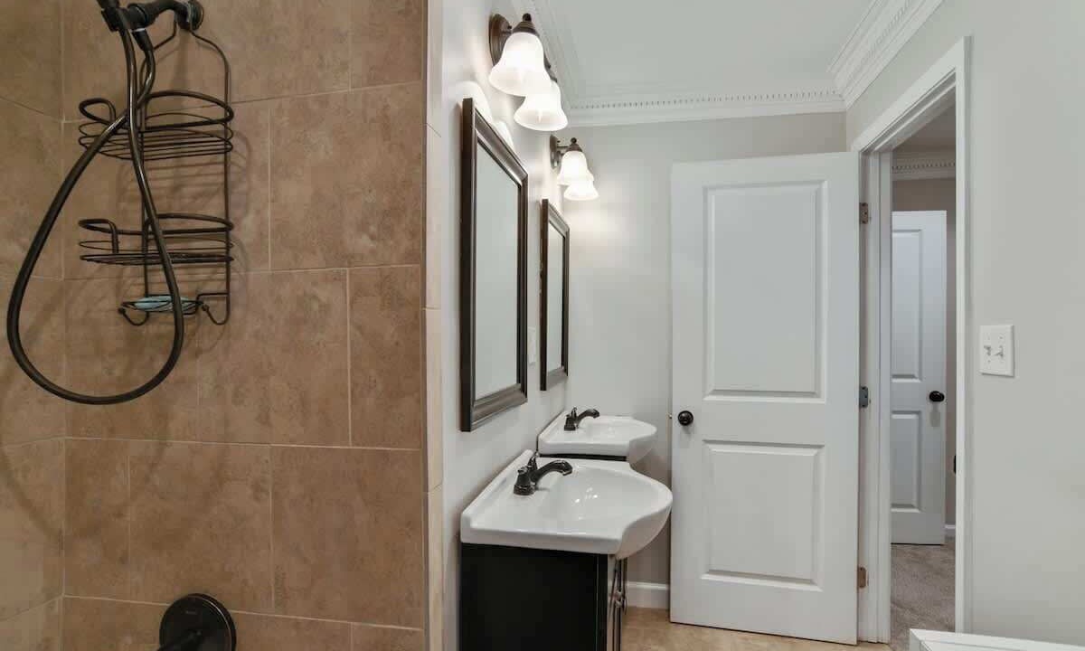 Photo of Bathroom in Lilburn