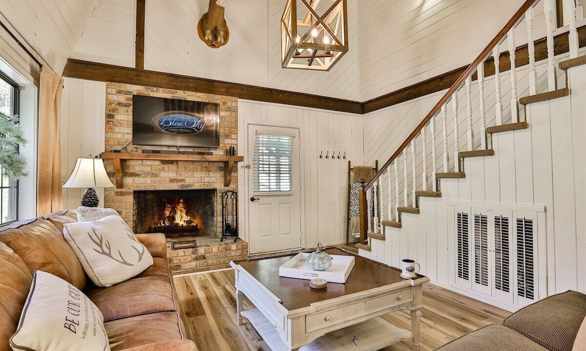 Photo of Livingroom in Ellijay