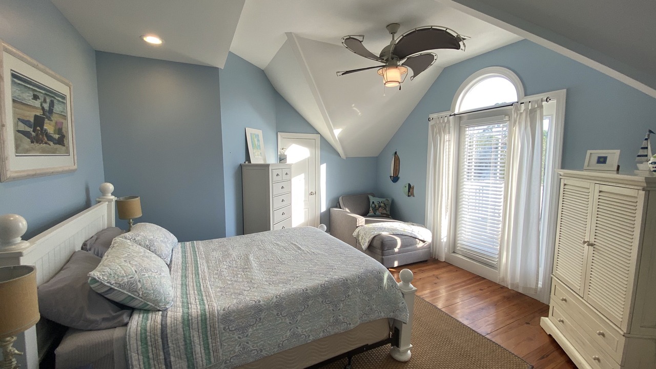 Photo of Bedroom in North Litchfield Beach