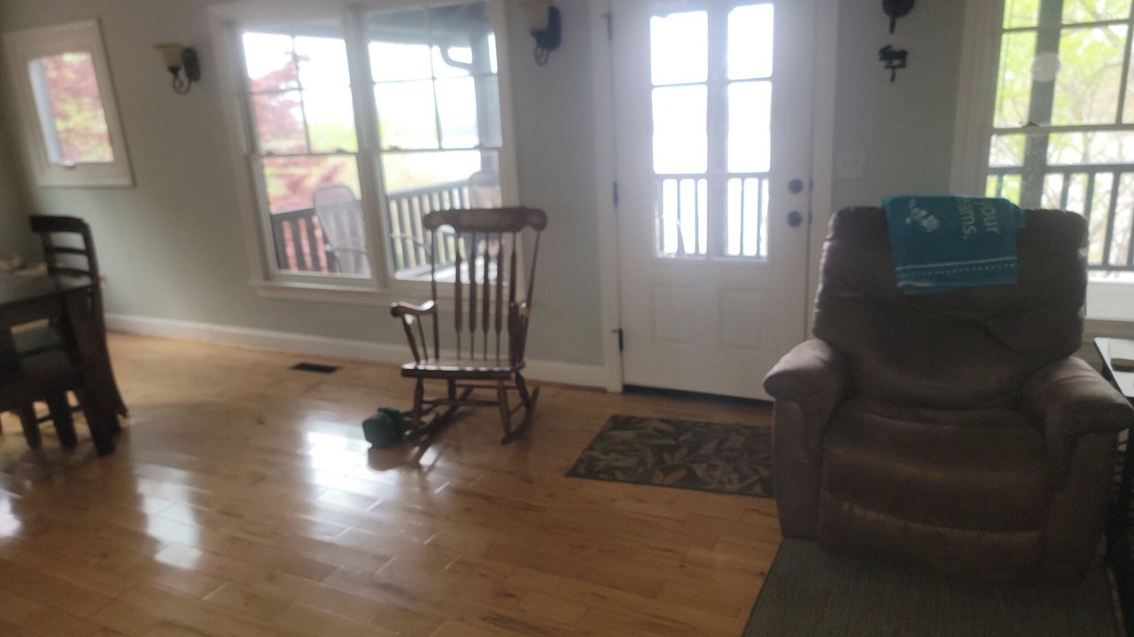 Photo of Livingroom in Ten Mile