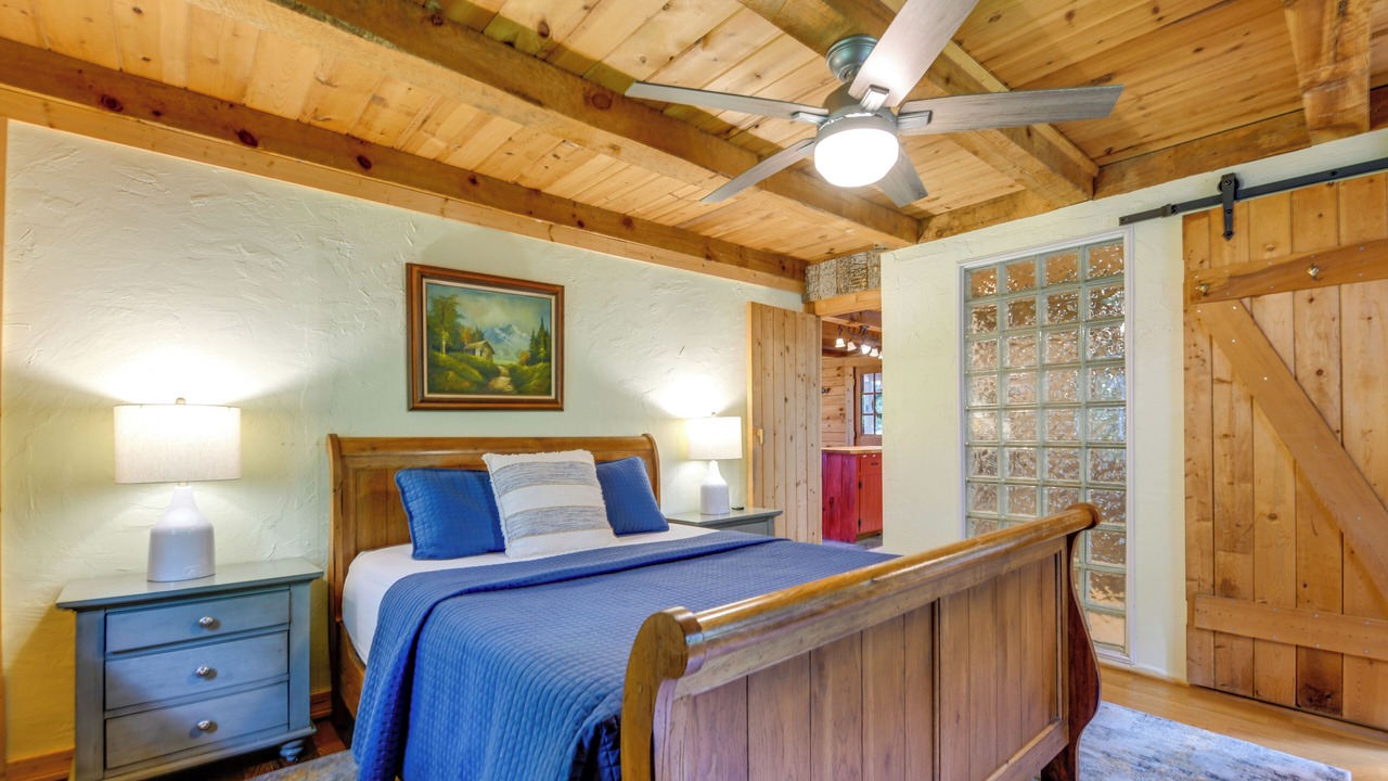 Photo of Bedroom in Waynesville