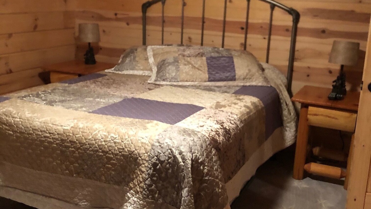 Photo of Bedroom in Oneida