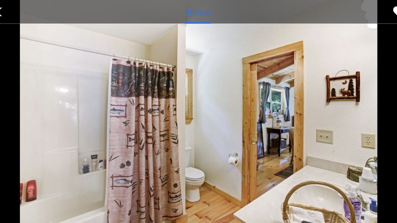 Photo of Bathroom in Elf