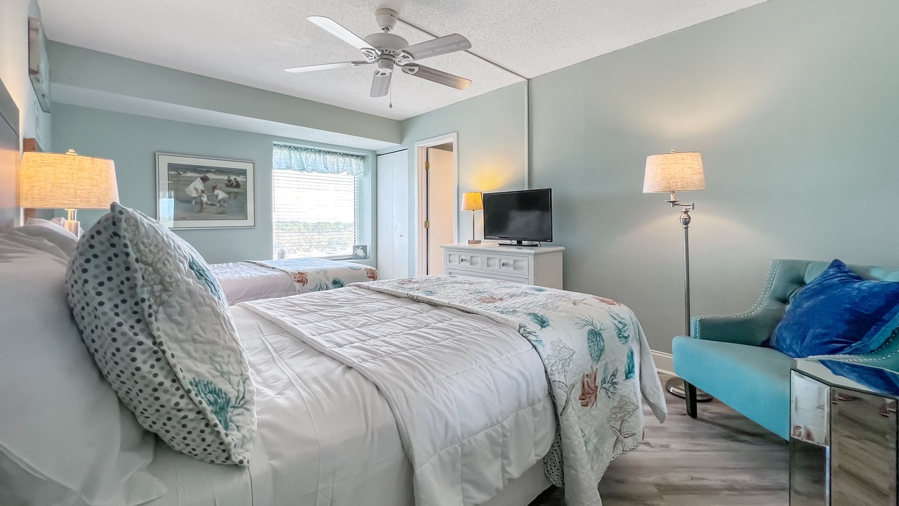 Photo of Bedroom in Arcadian Shores