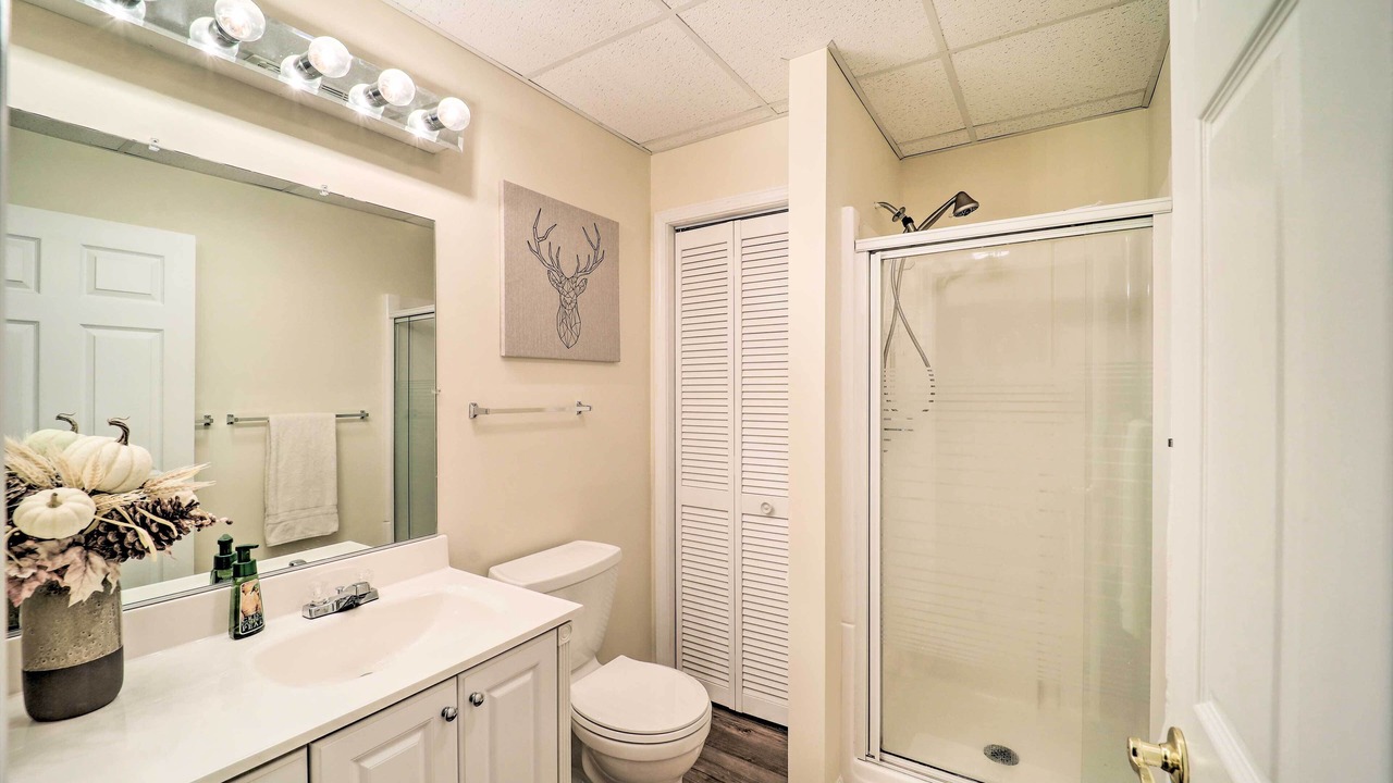 Photo of Bathroom in Newland