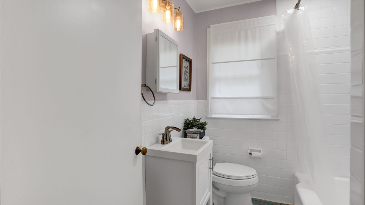 Photo of Bathroom in East Memphis