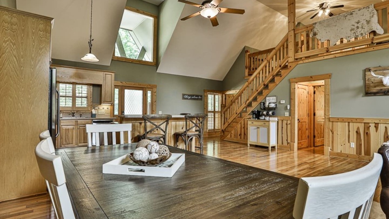 Photo of Bedroom in Ellijay