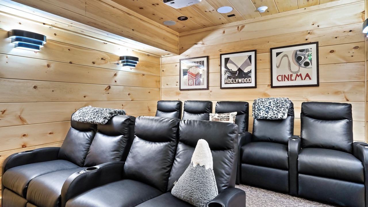 Photo of Bedroom in Black Bear Falls