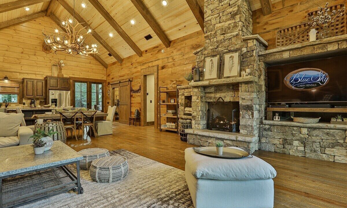 Photo of Livingroom in Ellijay