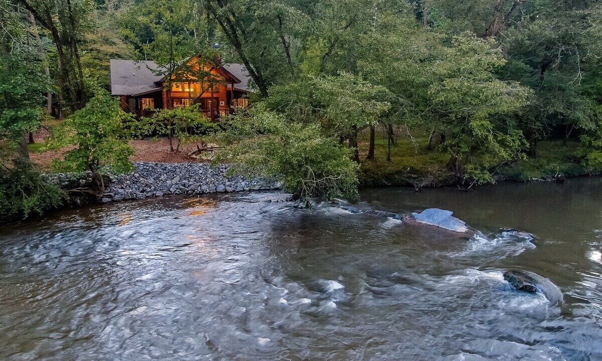 Photo of Others in Ellijay