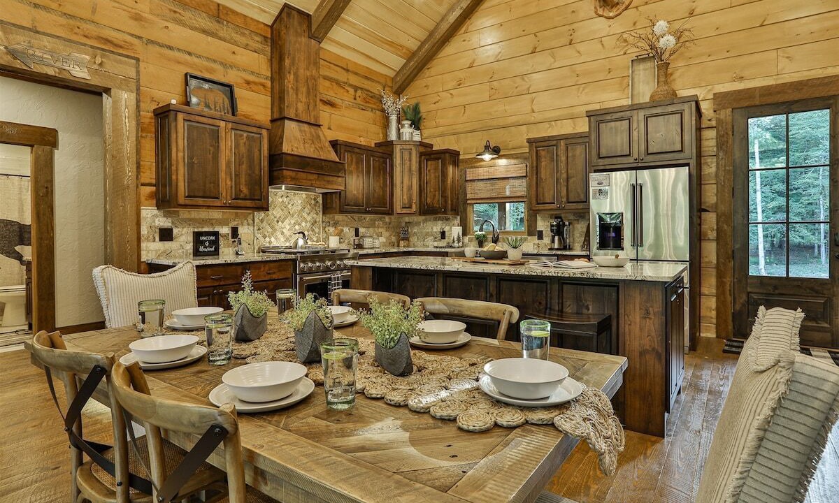 Photo of Bedroom in Ellijay