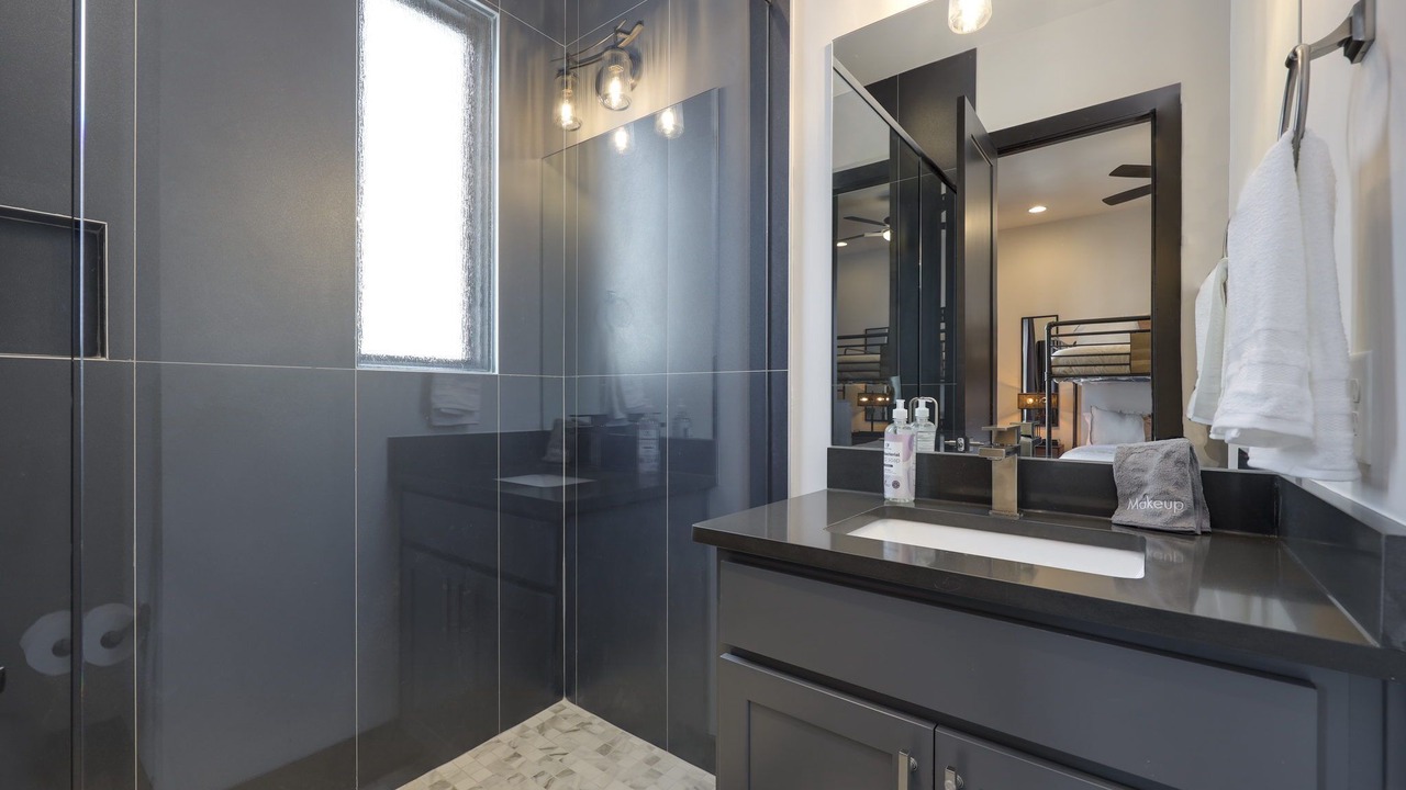 Photo of Bathroom in Edgehill