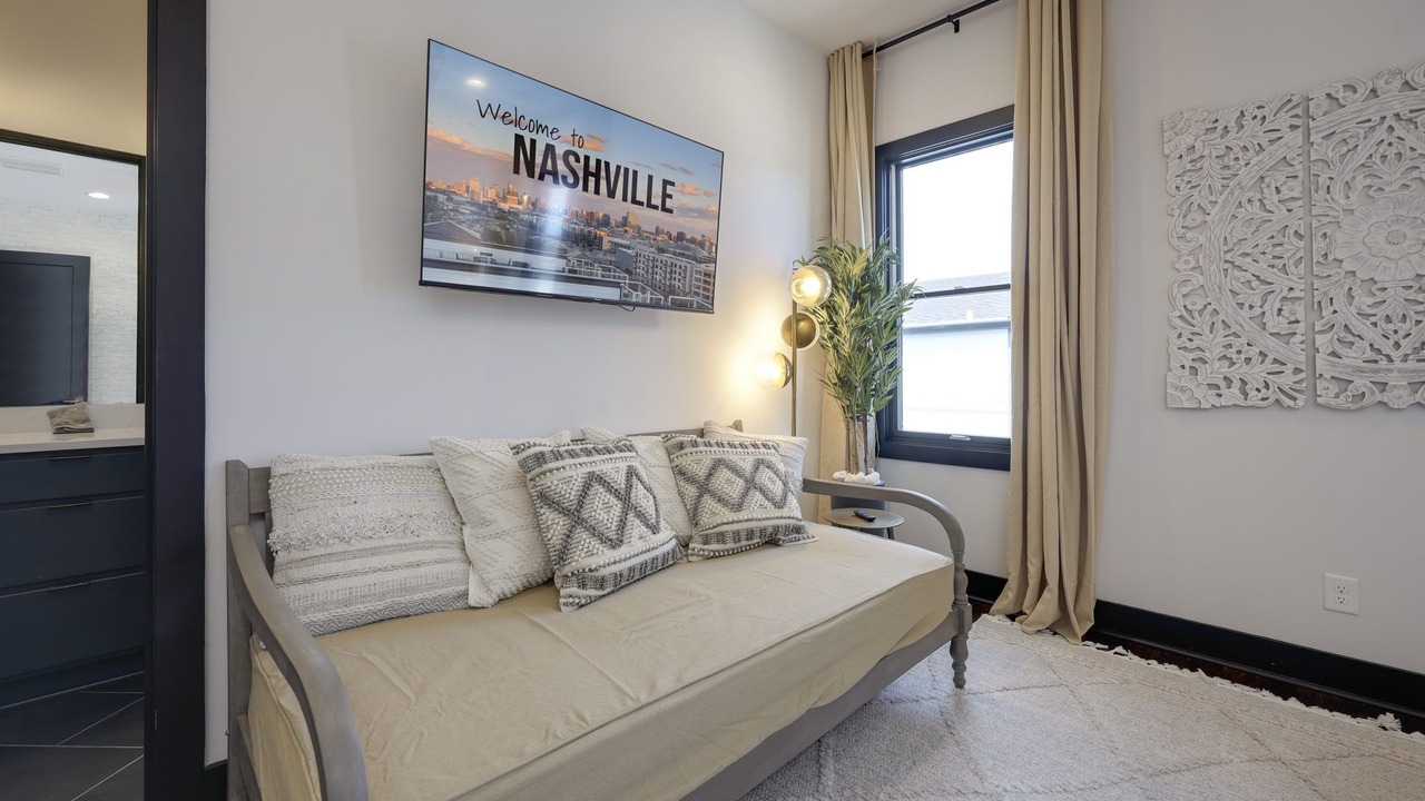 Photo of Livingroom in Edgehill