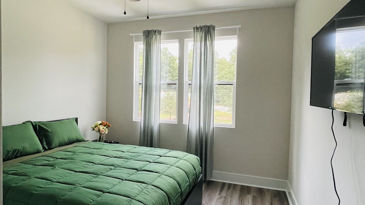 Photo of Bedroom in Mountain Island