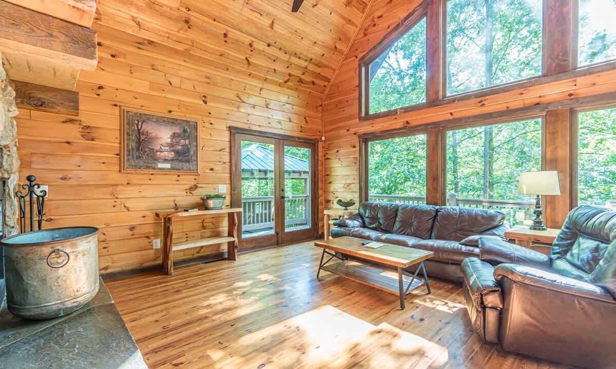 Photo of Livingroom in Cleveland