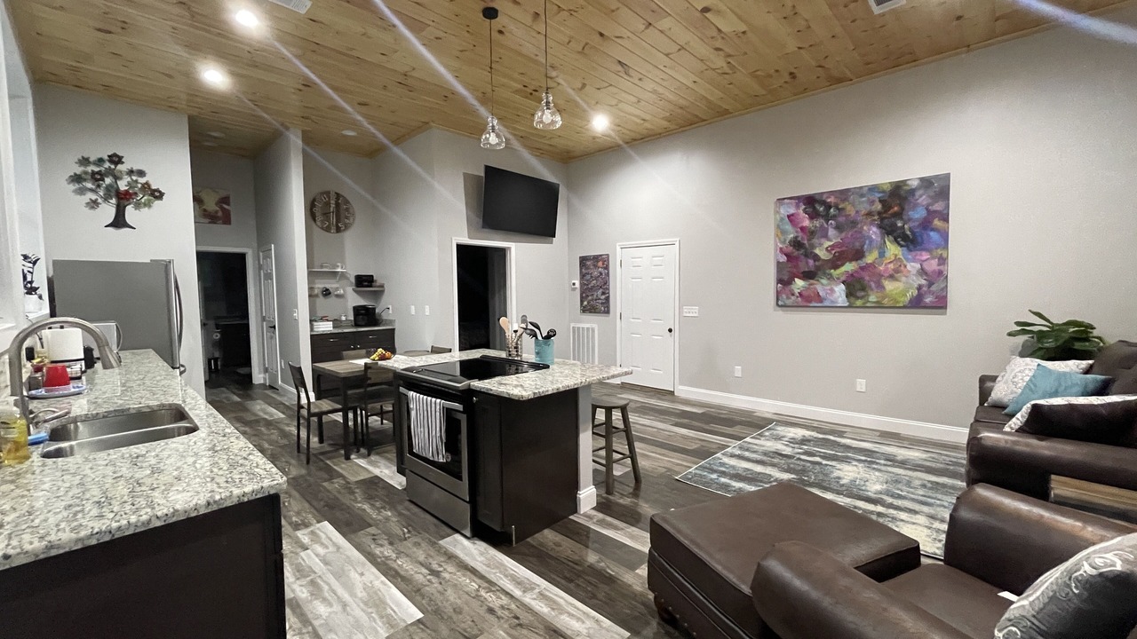 Photo of Livingroom in Jefferson City