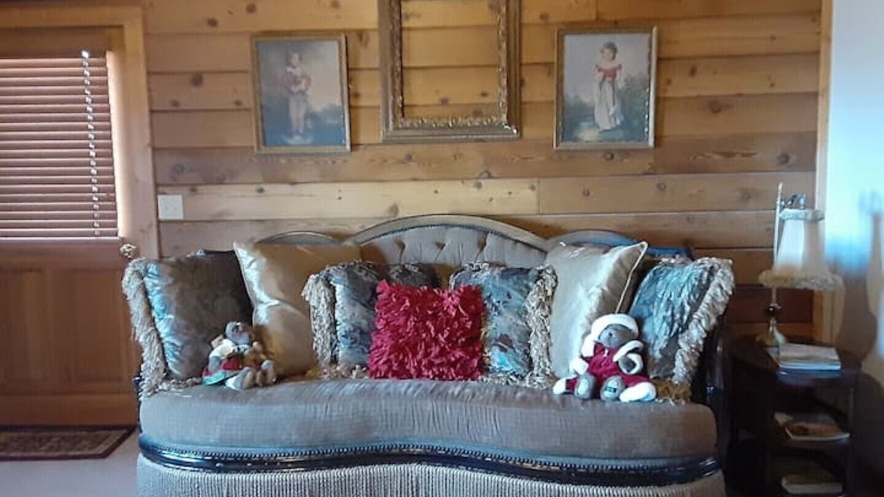 Photo of Livingroom in Pinnacle