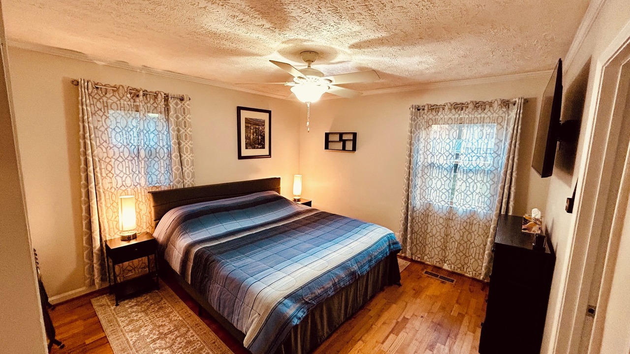 Photo of Bedroom in Jasper