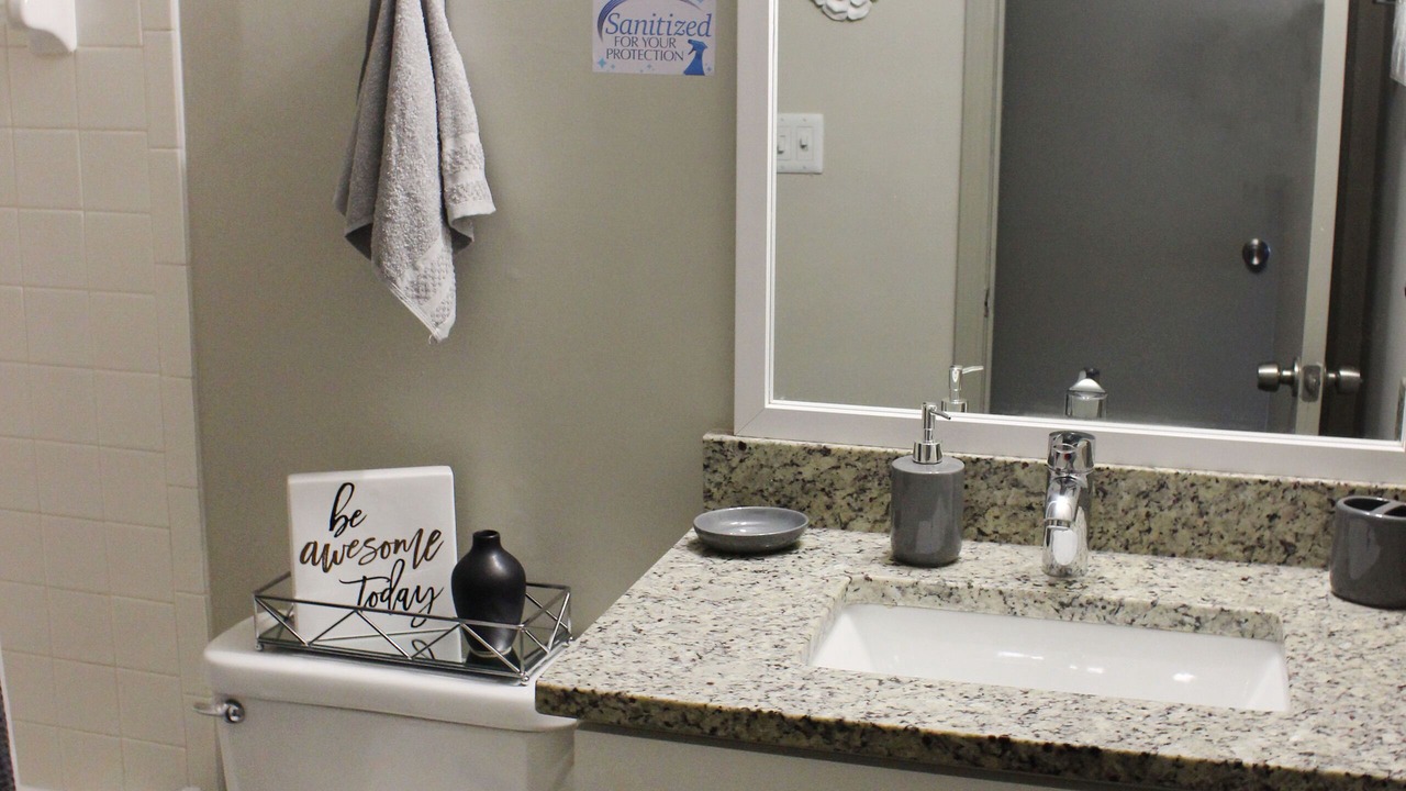 Photo of Bathroom in North Buckhead