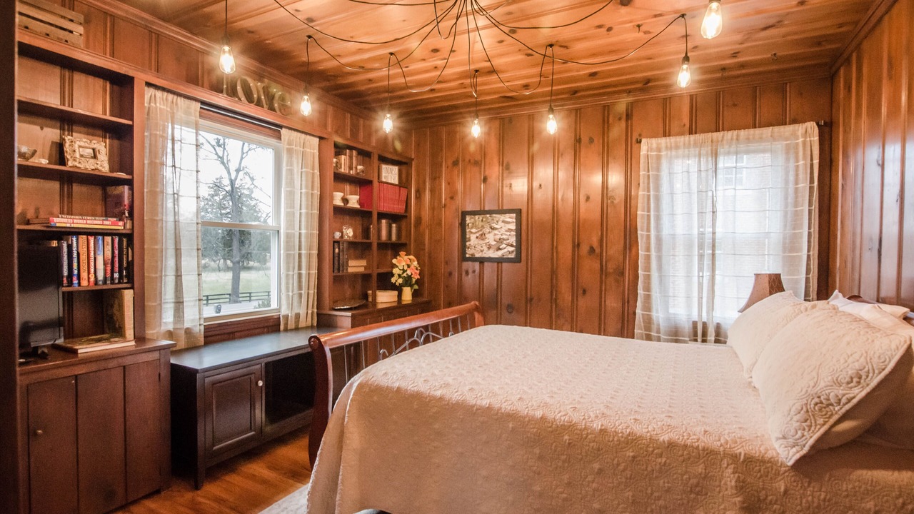 Photo of Bedroom in Bardstown