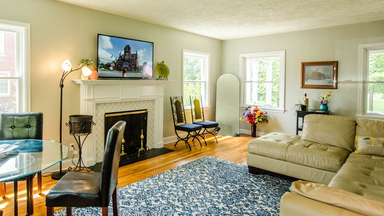 Photo of Livingroom in Bardstown