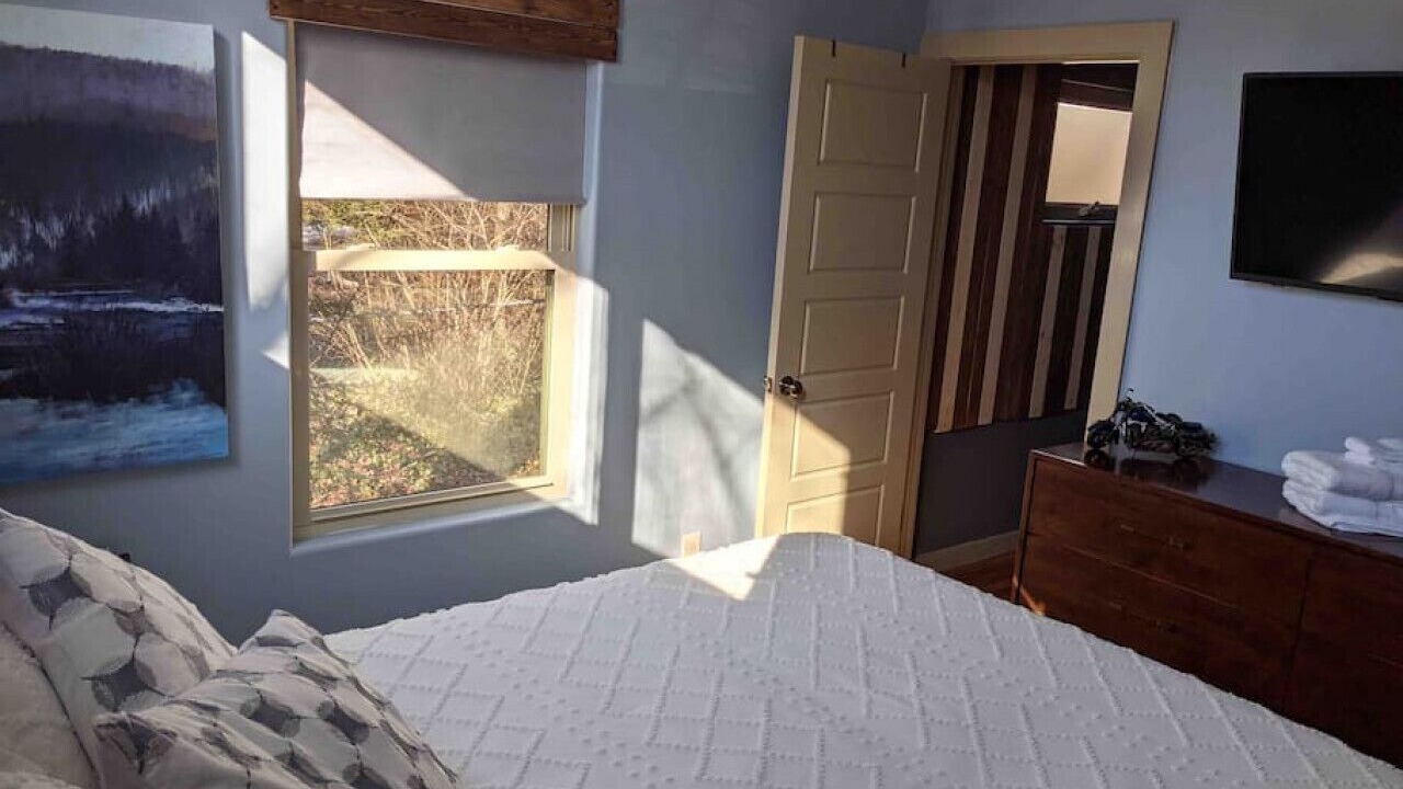 Photo of Bedroom in Black Mountain