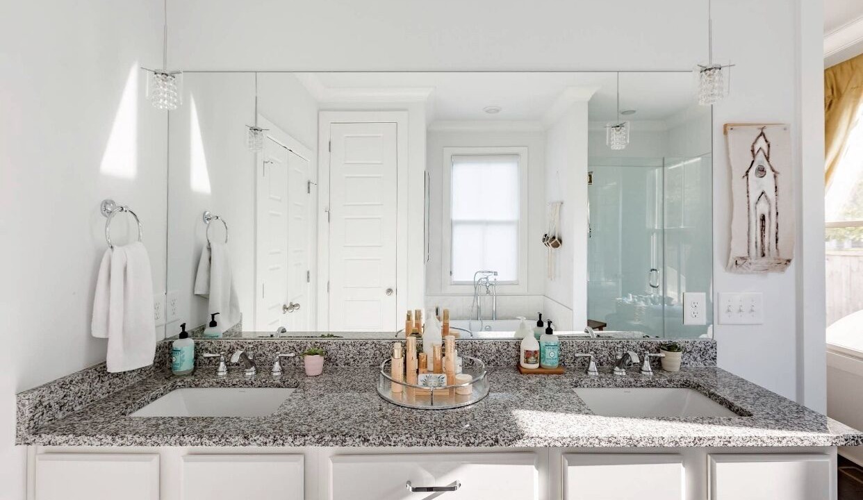 Photo of Bathroom in Eastwood