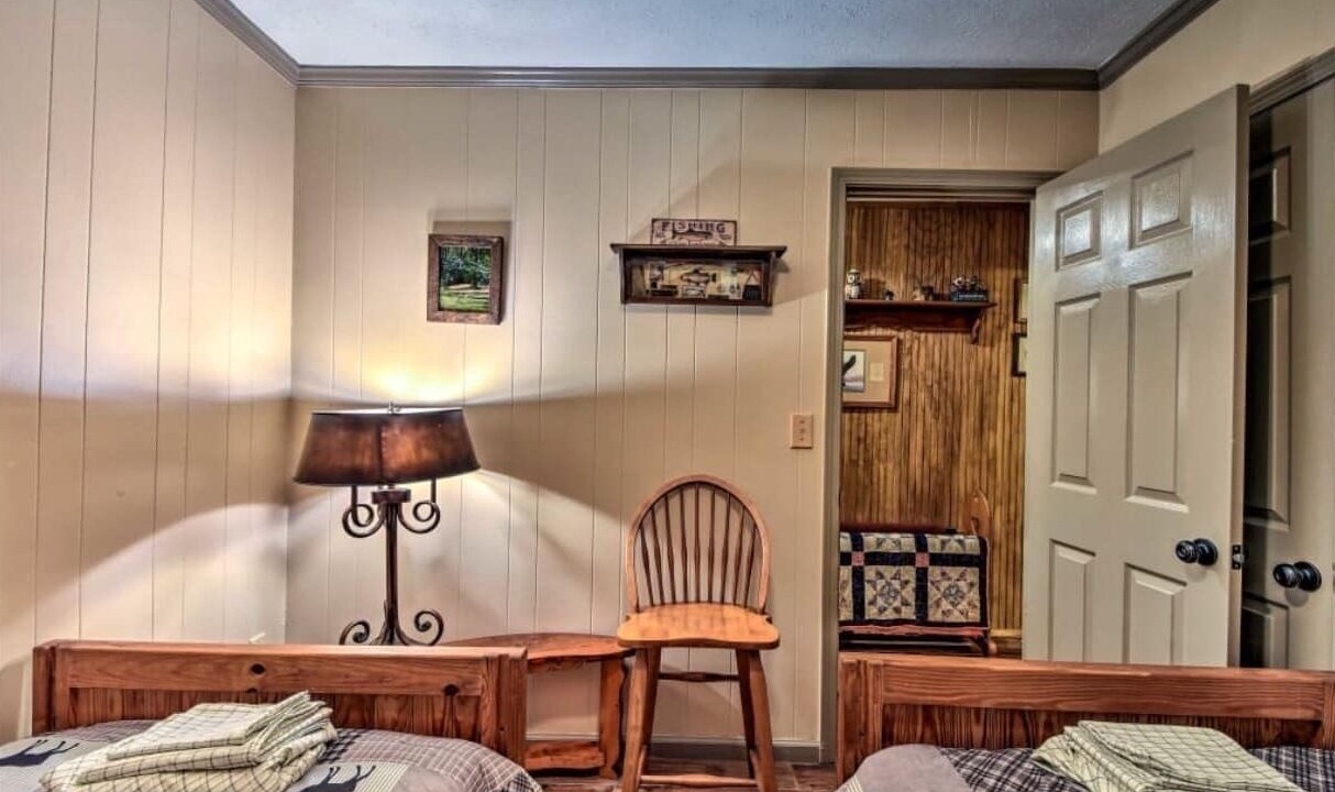 Photo of Bedroom in Hiawassee