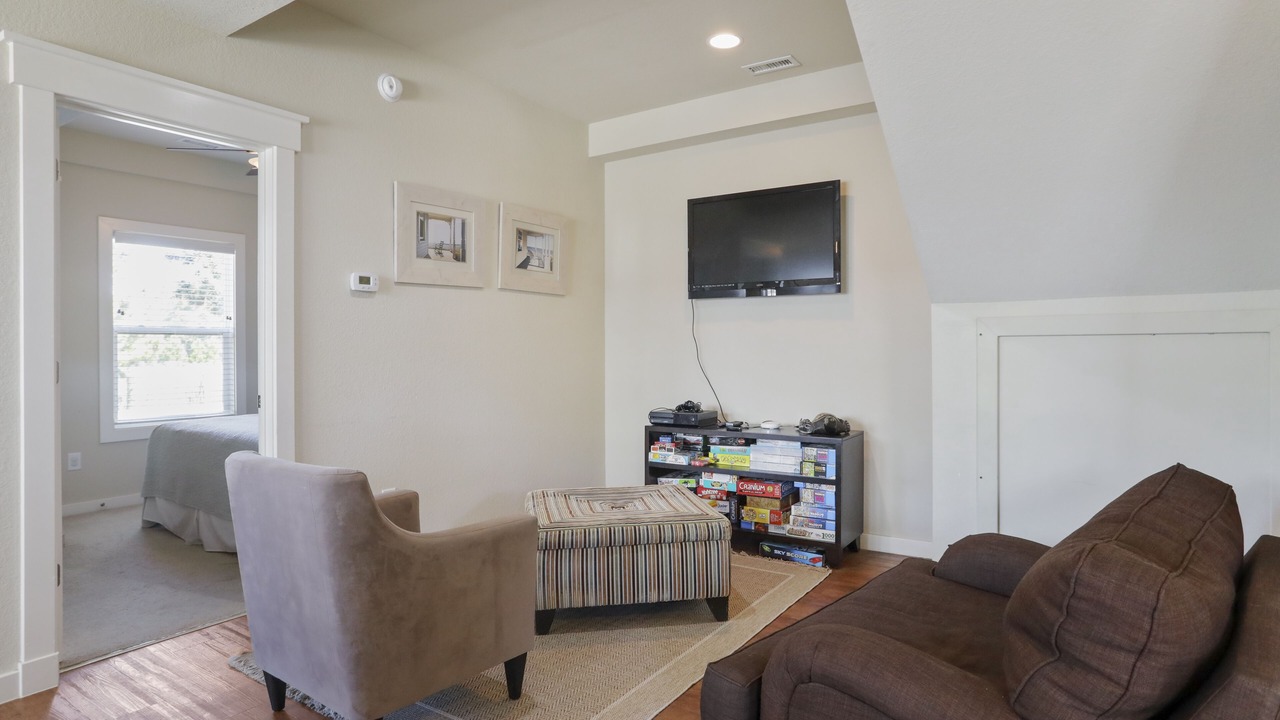 Photo of Bedroom in Whalehead Beach