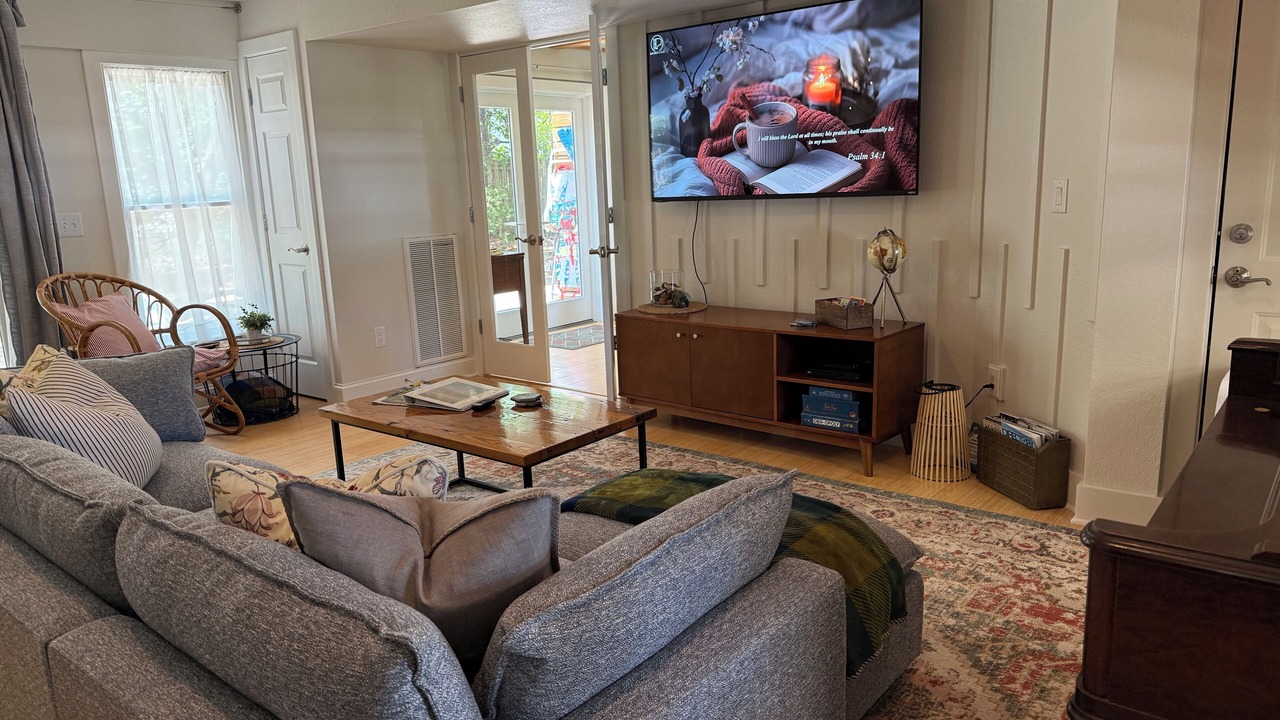 Photo of Livingroom in Kill Devil Hills