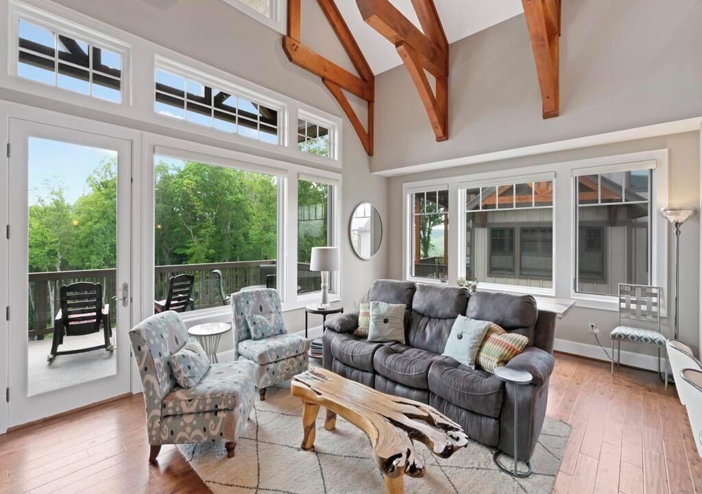 Photo of Livingroom in Boone