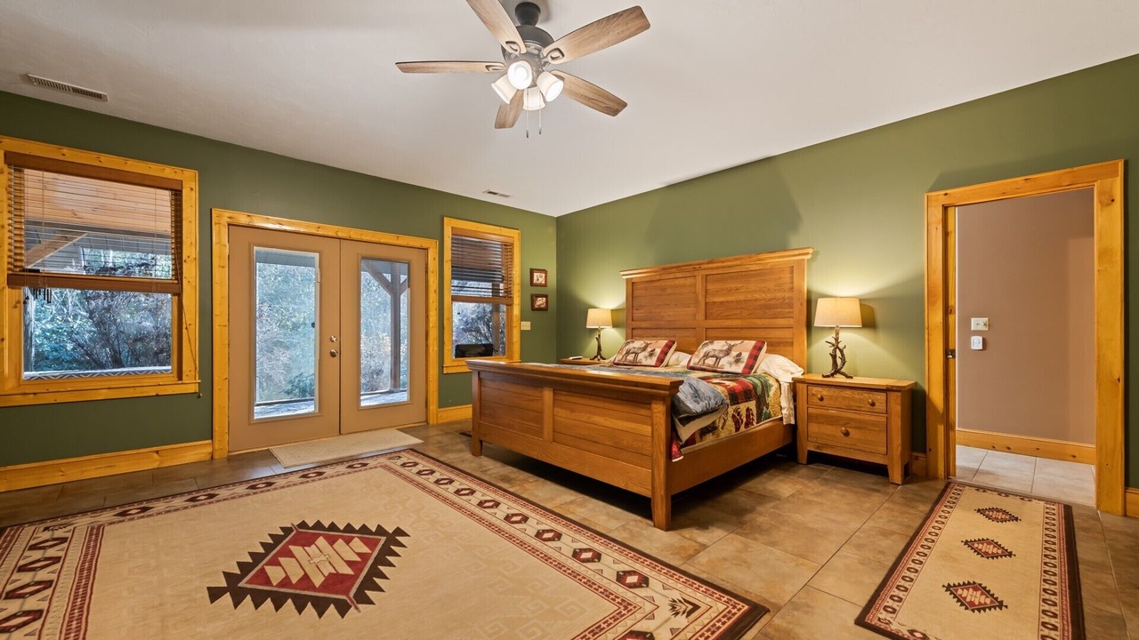 Photo of Bedroom in Bryson City