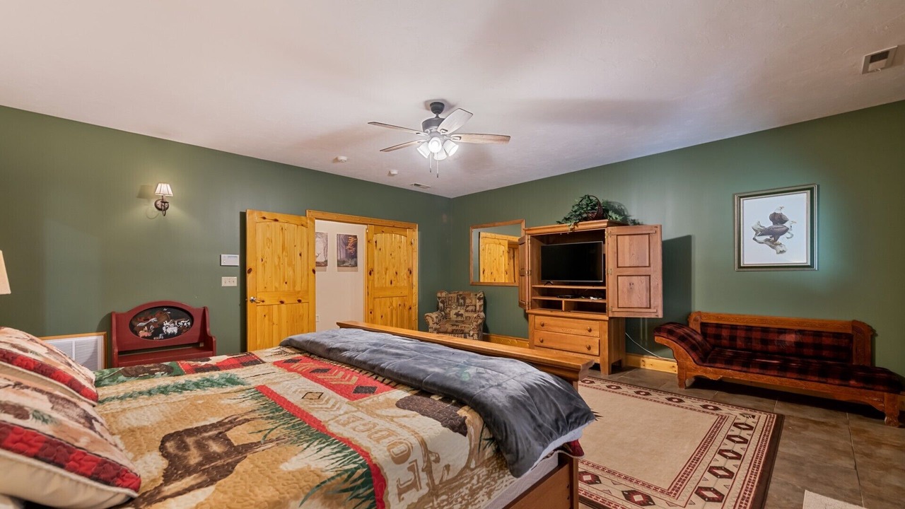 Photo of Bedroom in Bryson City