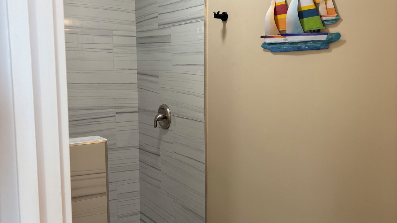 Photo of Bathroom in Beachwalk