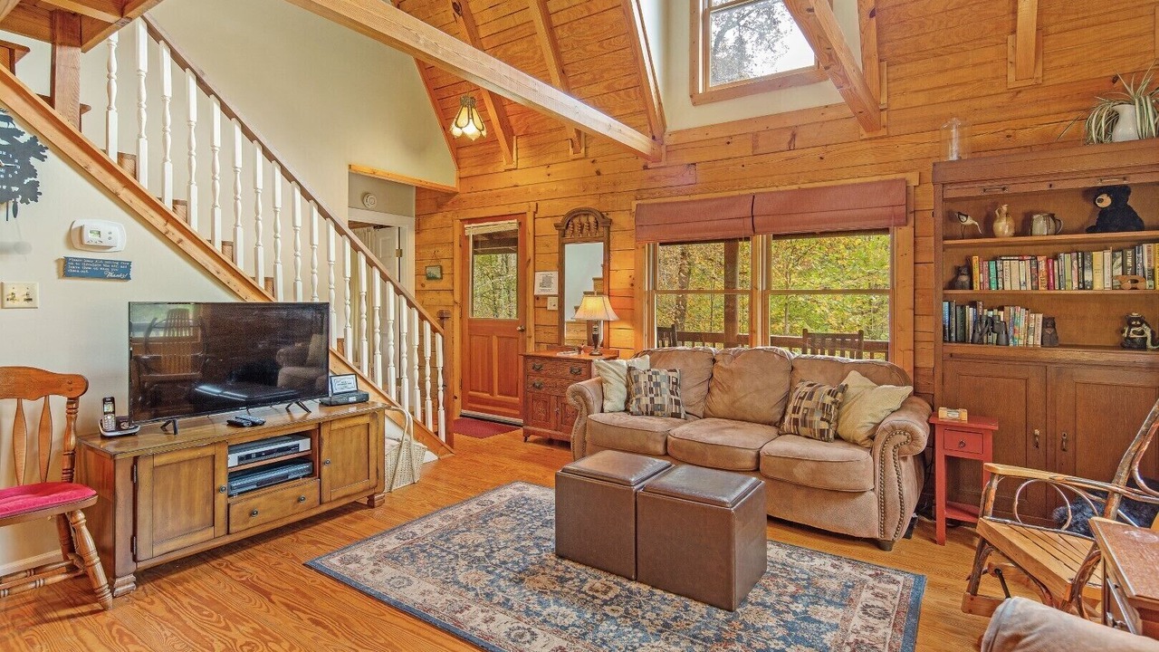 Photo of Bedroom in Lake Lure