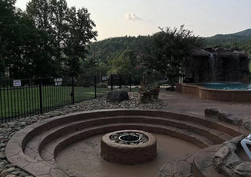 Photo of Outdoor in White Oak Lodge