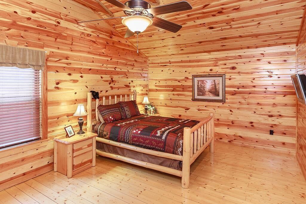 Photo of Bedroom in White Oak Lodge