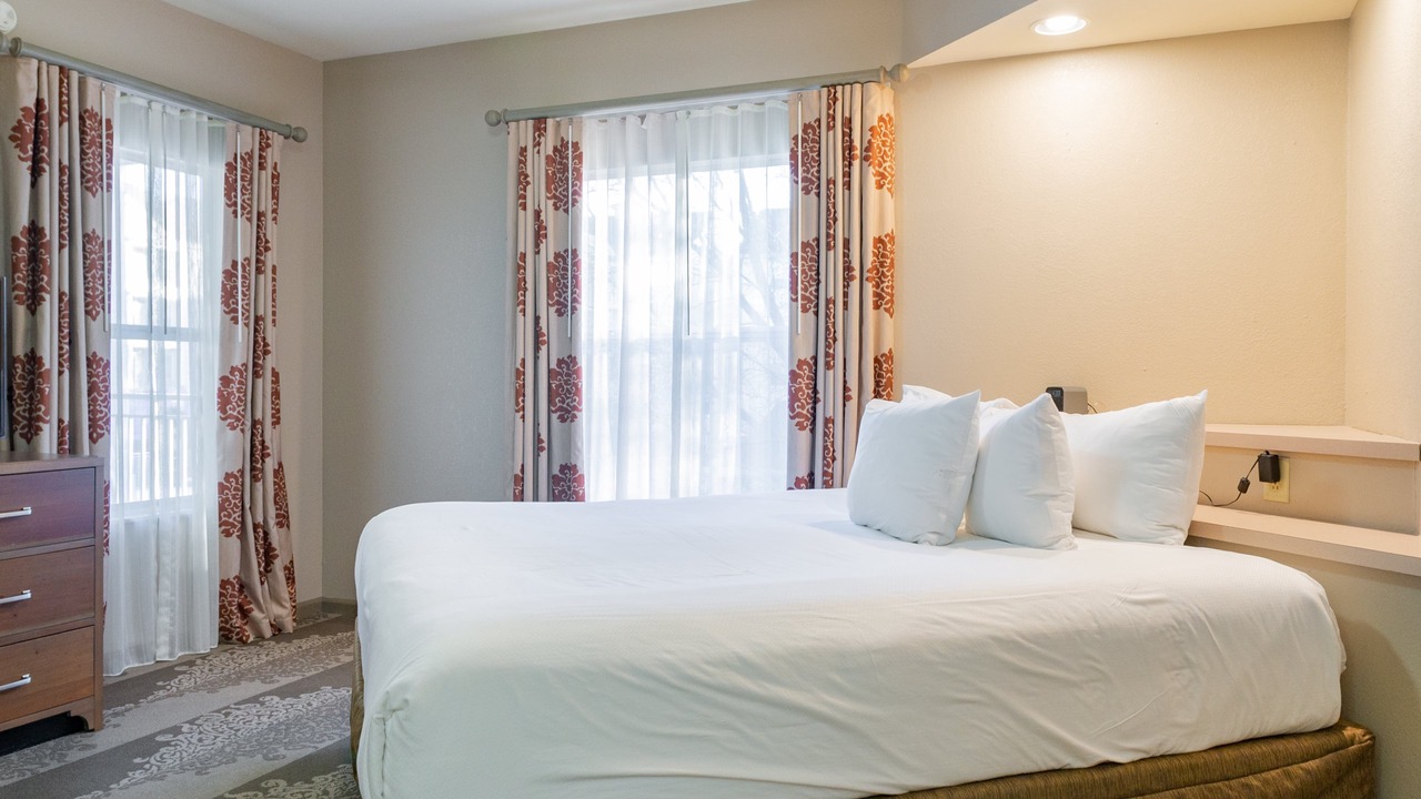 Photo of Bedroom in Pennington Bend