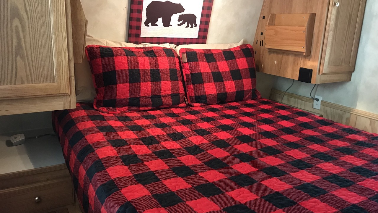 Photo of Bedroom in Candler