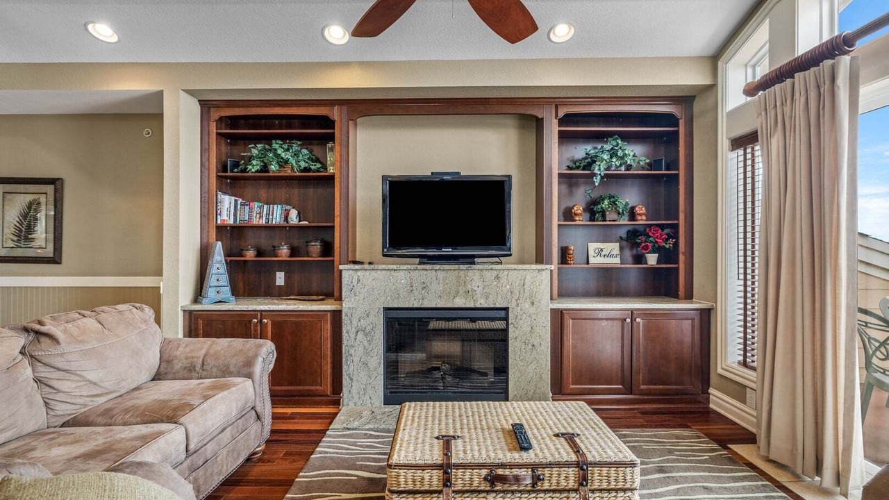 Photo of Livingroom in Kill Devil Hills