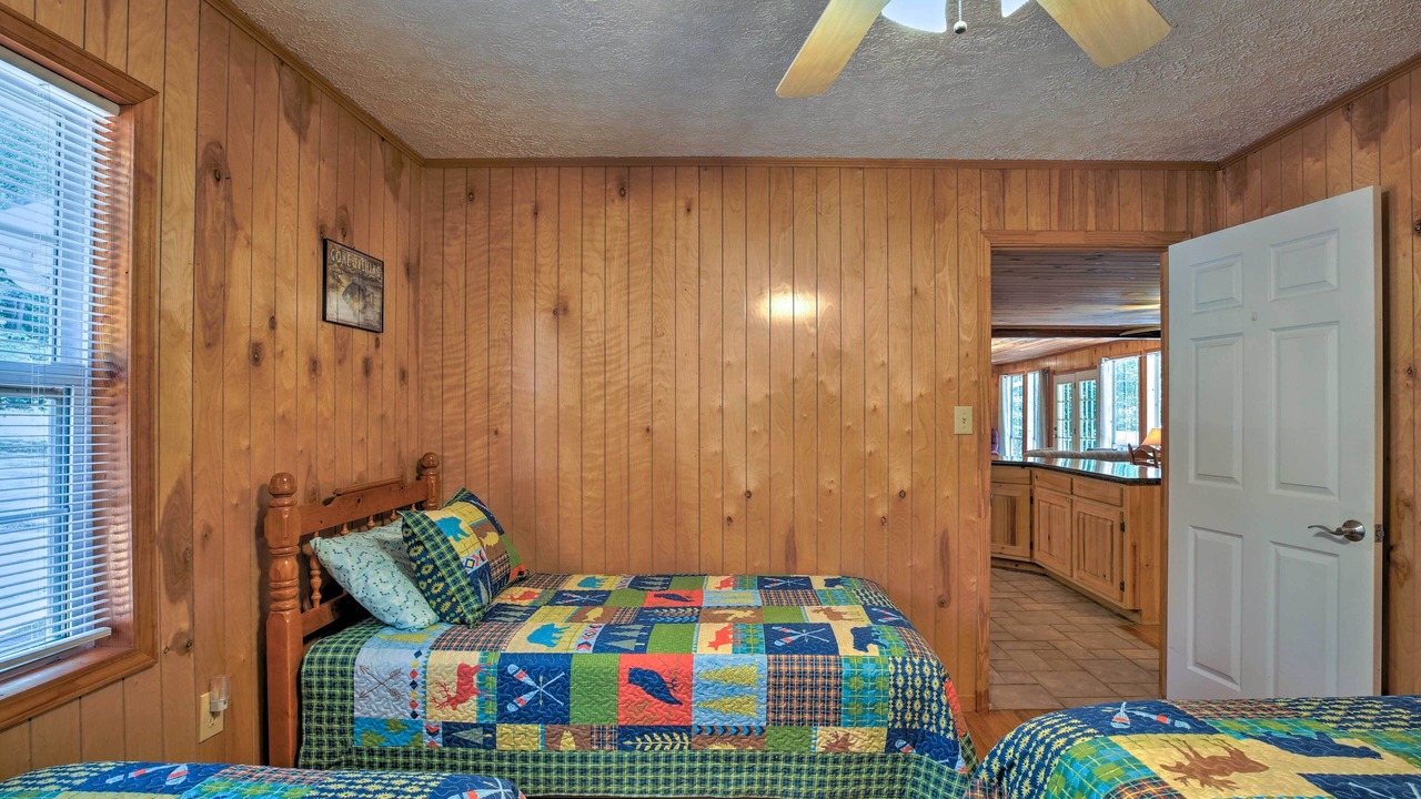 Photo of Bedroom in Toccoa