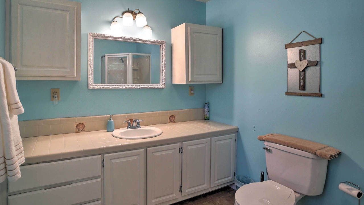 Photo of Bathroom in Toccoa