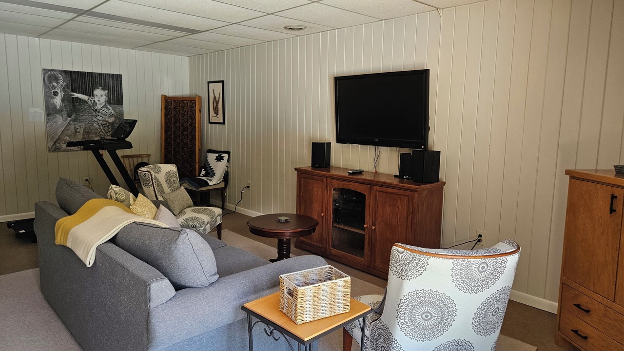 Photo of Livingroom in Candler
